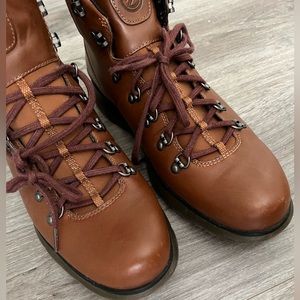 COLE HAAN Zerogrand Size 9